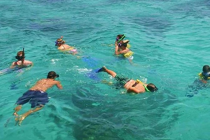 Live The Luxury Catamaran Isla Mujeres Tour in Cancun - Practical details that can make the day easier
