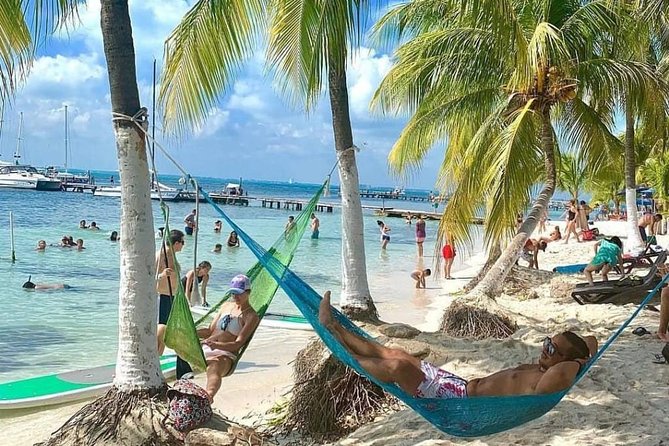 Live this unique experience. Catamaran to Isla Mujeres Tour. Open Bar included. - A full Caribbean day from Playa Langosta