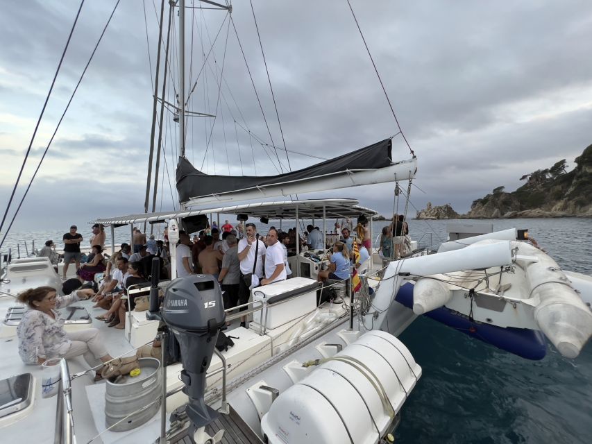 Lloret de Mar: Sunset Catamaran Cruise with DJ and Drinks - Who will enjoy this cruise most