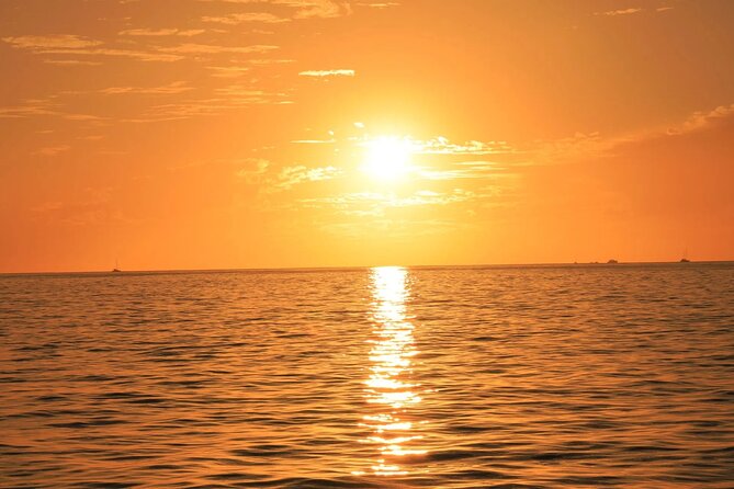Los Cabos Catamaran Cruise with Open Bar & Light Snack - Expect guacamole, chips, and salsa