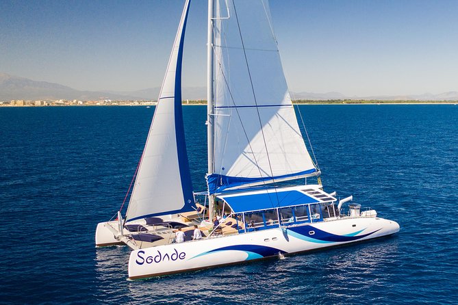 Lounge Catamaran SODADE Half-Day - Setting sail from Palmeira at 1:00 pm