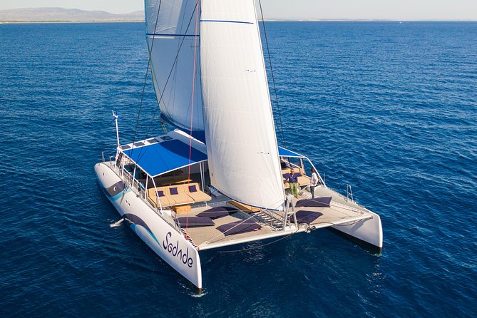 Lounge Catamaran SODADE Half-Day (Adults Only) - Sailing toward Monte Leao