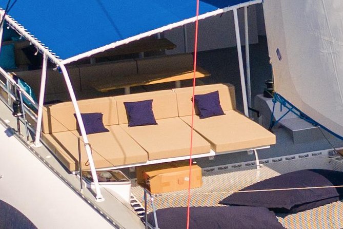 Lounge Catamaran SODADE Half-Day - Murdeira Bay and Monte Leão