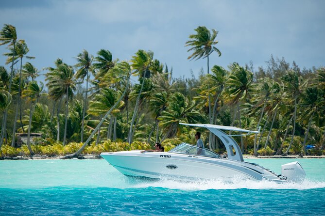 LUXURY Catamaran Bora Bora : The Sunset Escape - Drinks, snacks, and the evening service