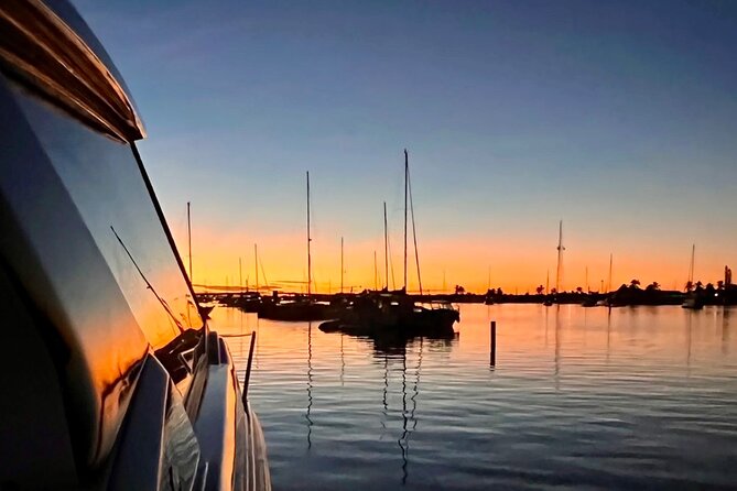 Luxury Catamaran Champagne Sunset Cruise - How the crew shapes the evening