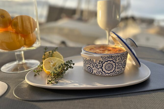 Luxury Catamaran Cruise, Dia Island –Open Bar & Lunch -Top Rated! - Crew service and the onboard setup