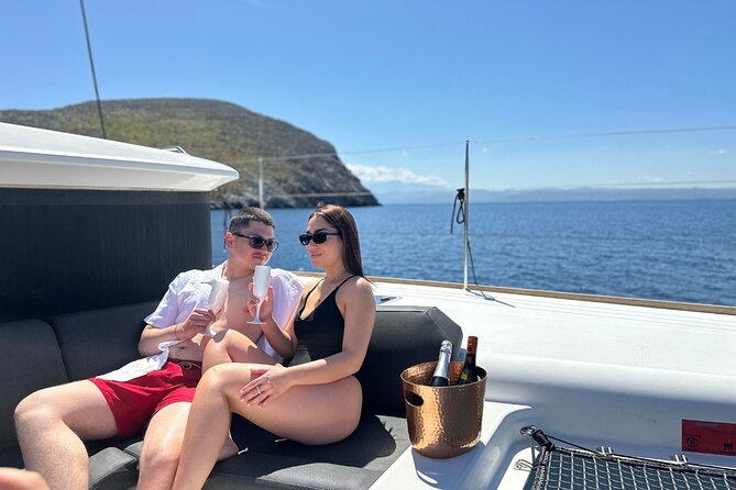 Luxury Catamaran Cruise, Dia Island –Open Bar & Lunch -Top Rated! - Morning, afternoon, and sunset considerations