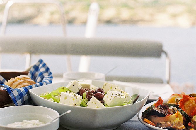 Luxury Catamaran Cruise Including pickup and Traditional Food - Timing, comfort, and what to pack