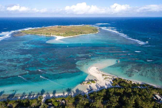 Luxury Catamaran Cruise: The Northern Islands - Leaving Bain Boeuf for the northern islands