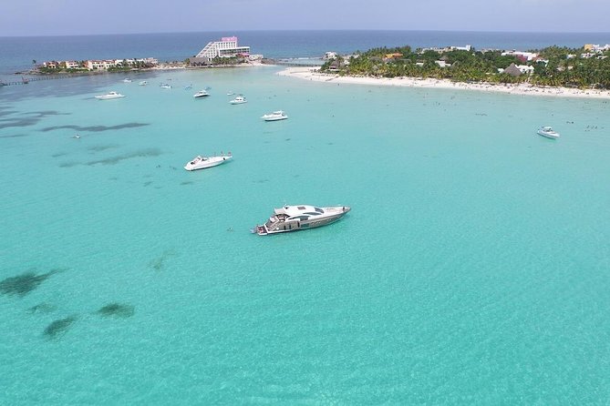 Luxury Catamaran Privilege to Isla Mujeres + Open Bar VIP - What the $115 price really buys