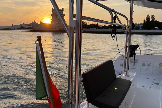 LUXURY Catamaran Sunset and Wine cruise - The south bank and Cristo Rei