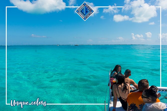 Luxury Catamaran tour to Isla Mujeres with Transportation from Cancun - Lunch and the beach-club pause