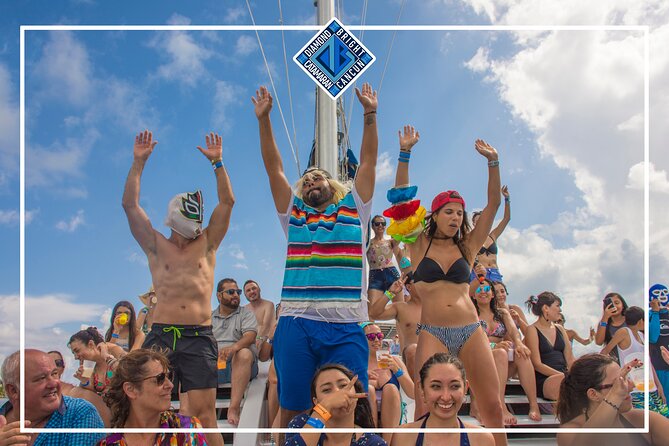 Luxury Catamaran tour to isla mujeres with transportation from Tulum - Lunch at the private beach club