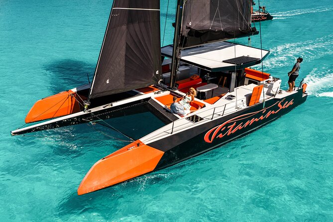 LUXURY PRIVATE Catamaran : Full-Day Sail & Polynesian Motu Lunch - Sailing with the engine off