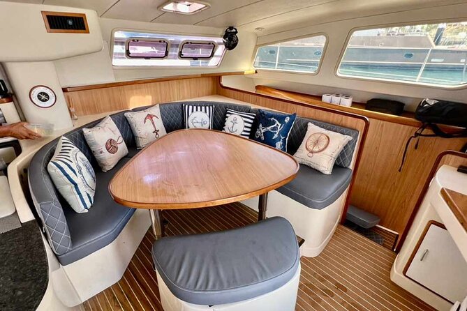 Luxury Sailing catamaran charter in Cabo San Lucas all inclusive - Crew service and the feel of the charter