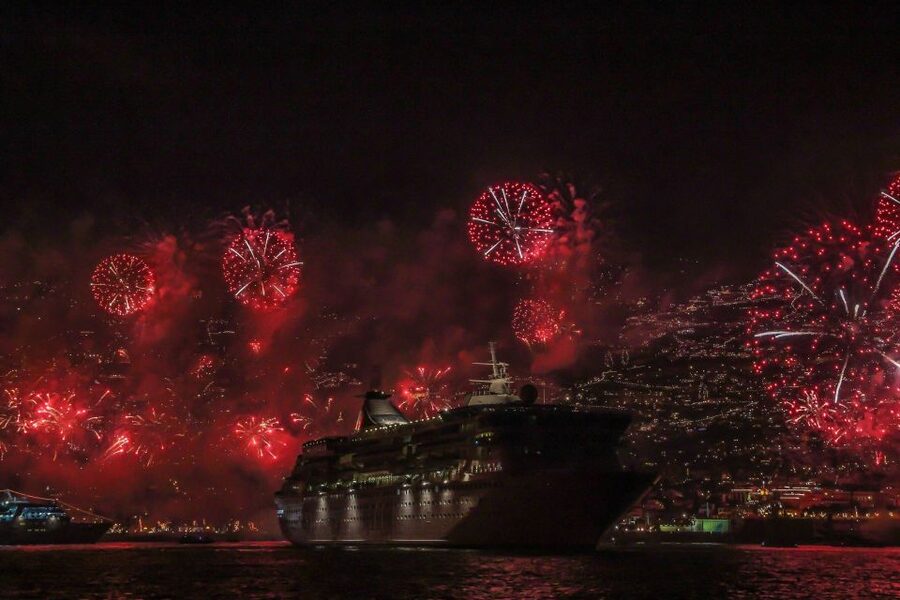 Madeira: New Year's Eve Fireworks by Catamaran - Key points to know before booking