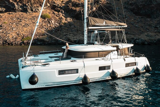 Majestic Catamaran Caldera Cruise with Snacks, Meal & Drinks - Drinks, music, and time to relax