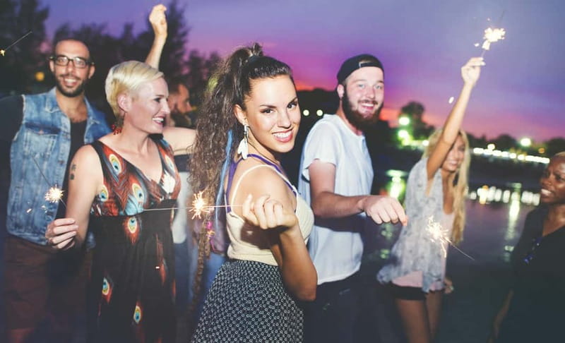 Malaga: Catamaran Sunset or Night Cruise w/ Live DJ & Drink - Picking Between Sunset and Night Sailing