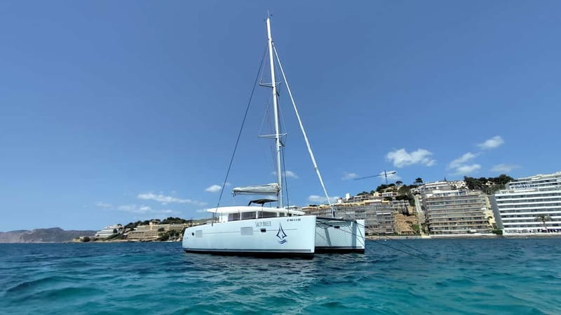 Mallorca: Catamaran Boat Tour with Tapas - The return through Santa Ponsa Bay