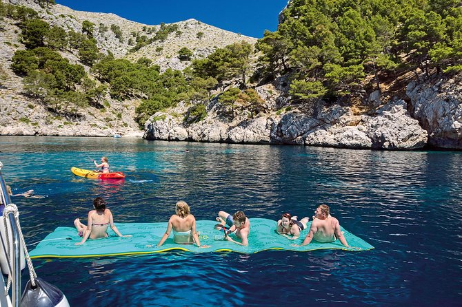 Mallorca Catamaran Cruise with Scenic Views and BBQ Lunch - What lunch is really like on board