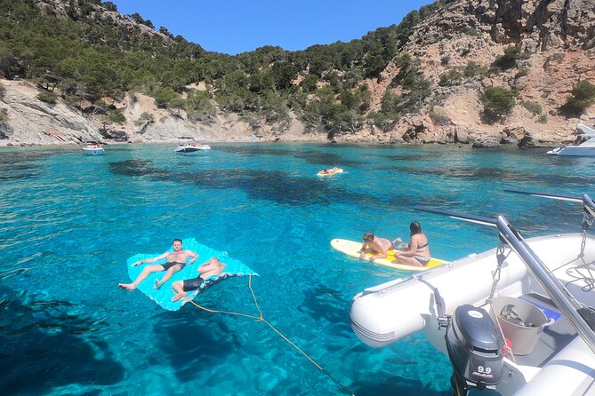 Mallorca Catamaran Tour with Tapas - small group - - Ninety minutes in Camp de Mar or Cala Blanca