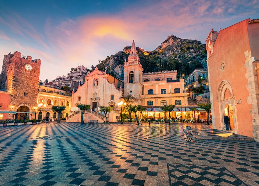 Malta: Mount Etna and Taormina Guided Day Trip by Catamaran - Mount Etna, the main event