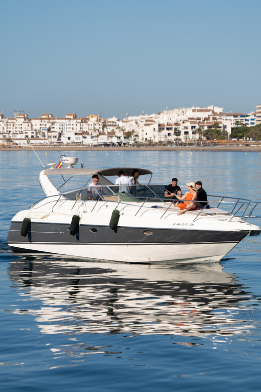 Marbella: Puerto Banús 2-hour luxury catamaran - Leaving Puerto Banús from Dock 5