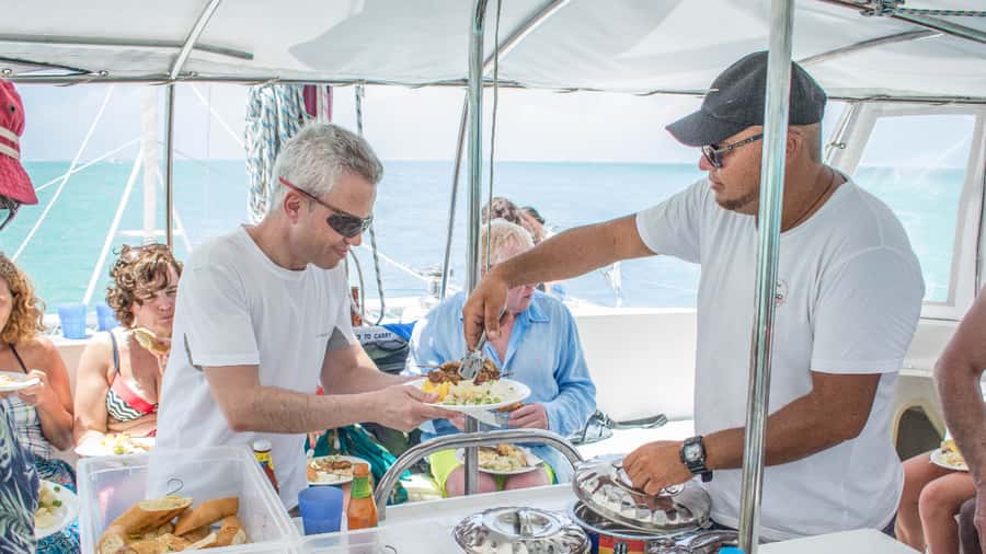 Mauritius: Catamaran Day Cruise to lle aux Cerfs with Lunch - Two hours at Ile aux Cerfs