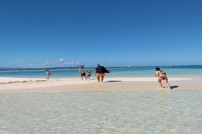 Mauritius: Ile Aux Cerfs Catamaran Tour with Lunch and Drinks - Snorkeling in the east coast lagoon
