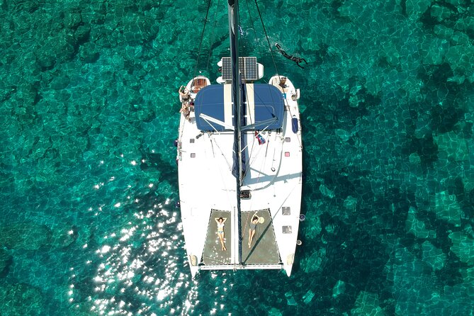 Milos caves snorkelling Catamaran Cruise in a small group - Group size, comfort, and the ride back