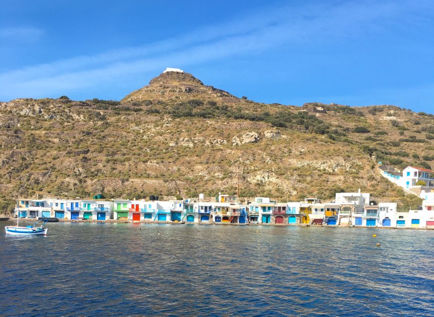 Milos: Full-Day Catamaran Cruise to Poliegos and Kleftiko - Sikia Cave and the approach to Kleftiko
