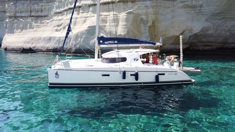 Milos: Full day Milos and Poliegos Catamaran Cruise - Poliegos, Glaronisia, and the afternoon water stop