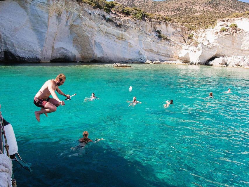 Milos: Kleftiko Morning Catamaran Cruise with Lunch & Drinks - What the Boat Adds to the Day