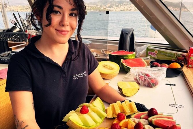 Milos Private Full Day Catamaran Cruise with Lunch and Drinks - Why this Milos catamaran day works so well