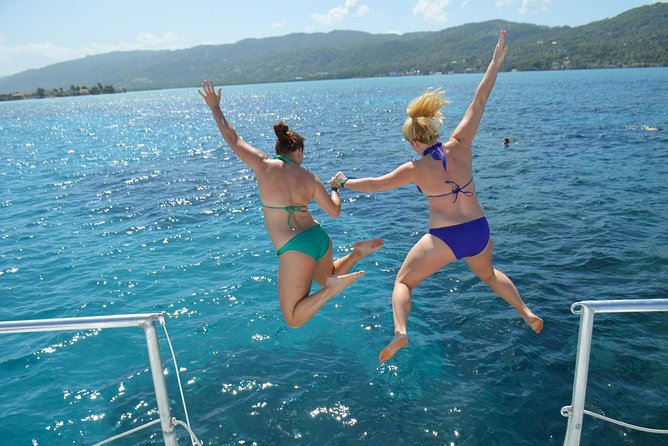 Montego Bay Catamaran Cruise and Snorkeling Tour from Falmouth - The Margaritaville stop and its tradeoff