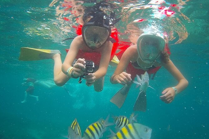 Montego Bay Private Afternoon Catamaran Open Bar and Snorkeling - A private sail along Montego Bay’s coast