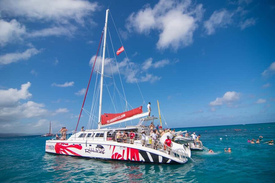 Montego Bay: Reggae Catamaran 18+ Cruise with Open Bar - Who will enjoy it most
