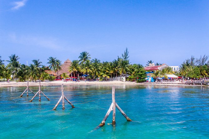 Mujeres Island Tour by Catamaran from Cancun City - The crew can make or break the mood