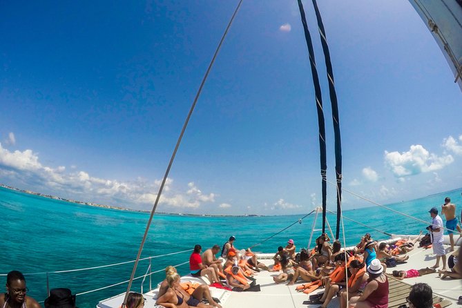 Mujeres Island Tour by Catamaran from Cancun City - The main strengths and weak spots