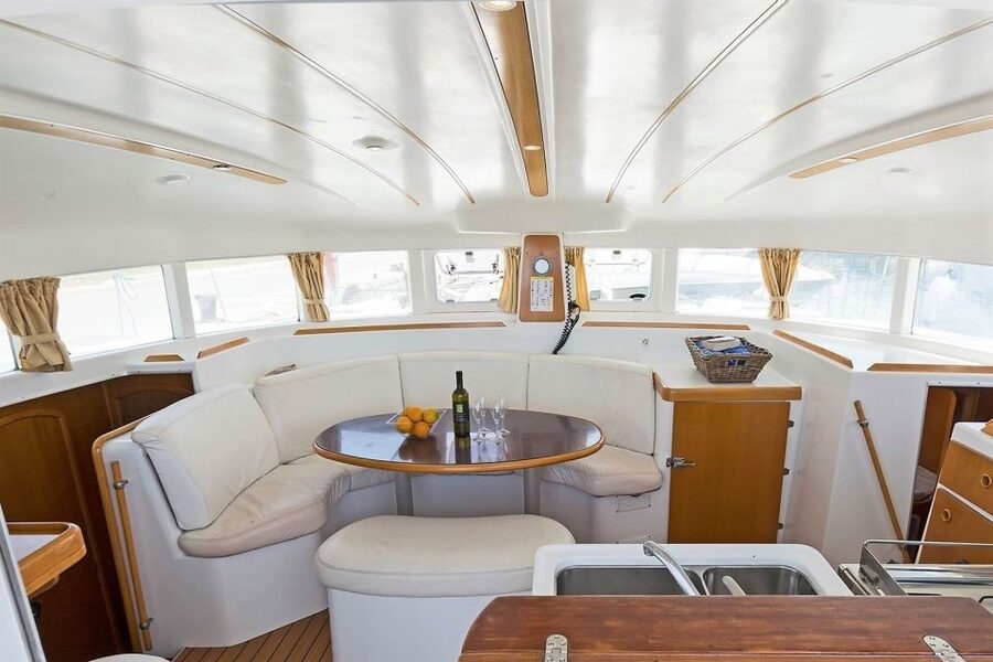 Mykonos: Catamaran Cruise With Meal and Drinks - Who should book this cruise?