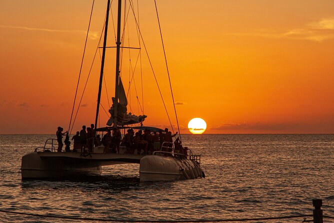 Mykonos: Private Catamaran Cruise—Hotel Pickup, BBQ & Drinks - What the crew adds to the day
