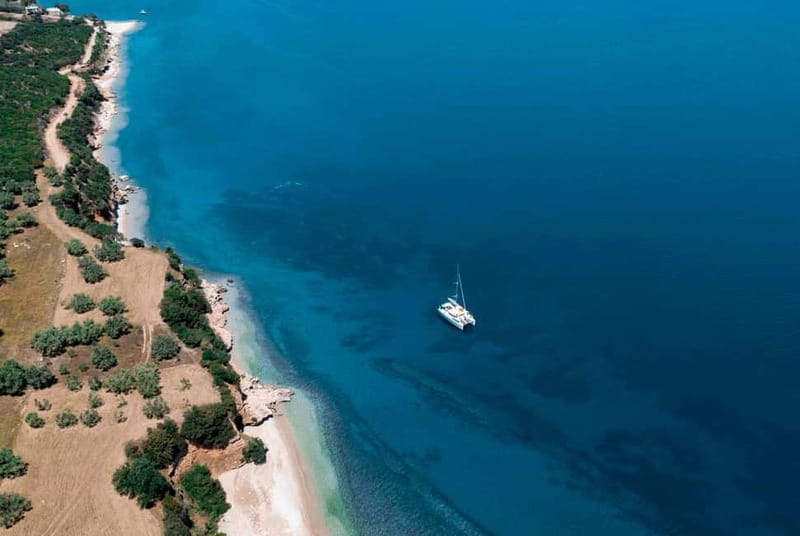 Nafplio: Catamaran Cruise with Meal and Drinks - Food, Wine, and a Proper Break