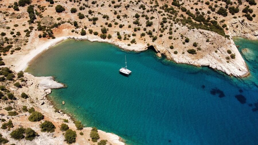 Naxos: Catamaran Cruise with Lunch & Drinks - Sailing when the Meltemi allows it