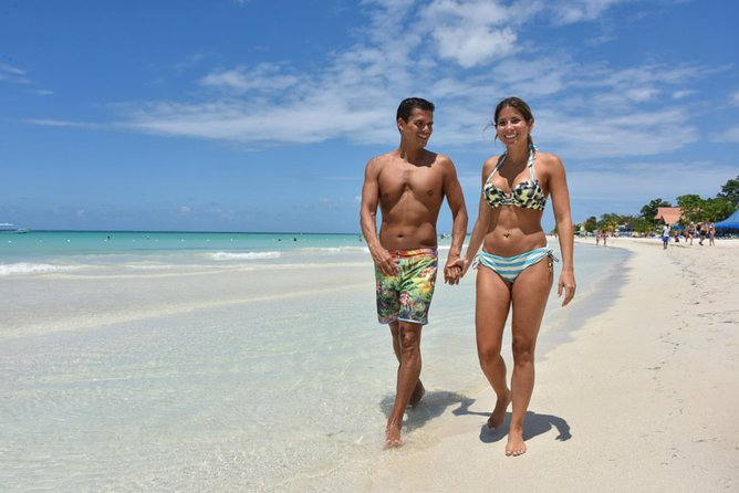 Negril Highlights Catamaran Cruise With Stop At Margaritaville - Cruising beside Seven Mile Beach