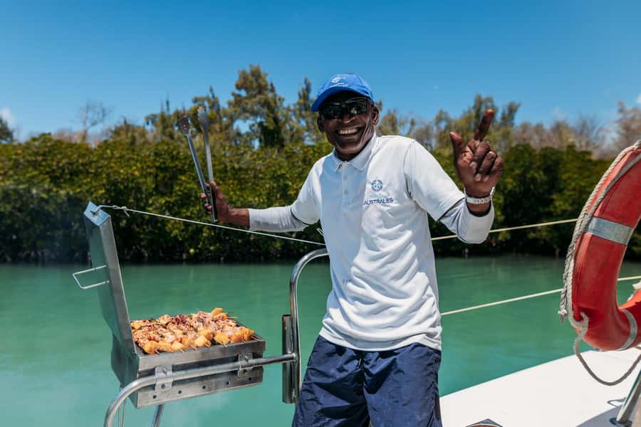 North East of Mauritius: Catamaran Cruise w/ BBQ Lunch - Key points at a glance