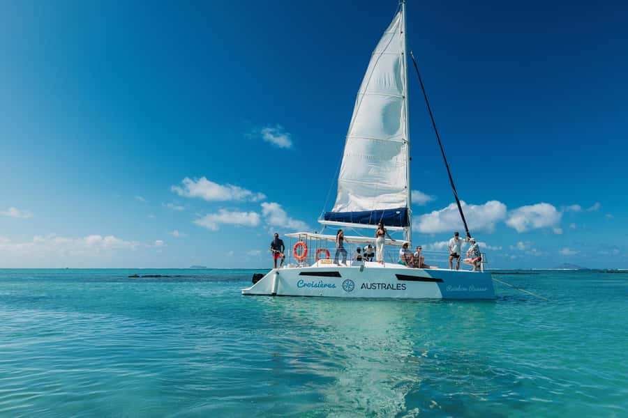 North East of Mauritius: Catamaran Cruise w/ BBQ Lunch - A relaxed day on Mauritius’s Northeast Coast