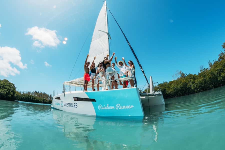 North East of Mauritius: Catamaran Cruise w/ BBQ Lunch - Meeting at Grand Gaube’s hotel jetty