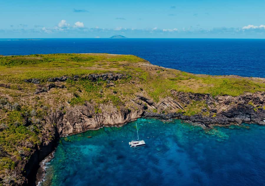 North of Mauritius: Catamaran Cruise w/ BBQ Lunch - Crew, language, and the feel onboard