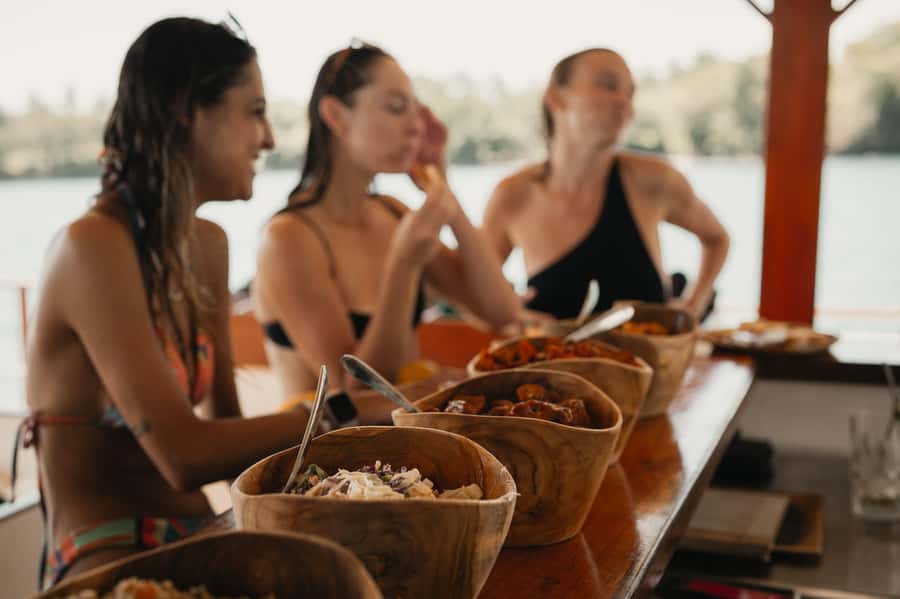 Nusa Lembongan: 4-in-1 Half-Day Catamaran Snorkeling Cruise - Practical Tips for a Better Day