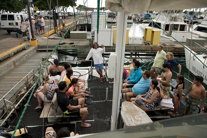 Oahu Catamaran Waikiki Sunset on 40 Foot Catamaran: Food and BYOB - What is served: useful pupus instead of dinner